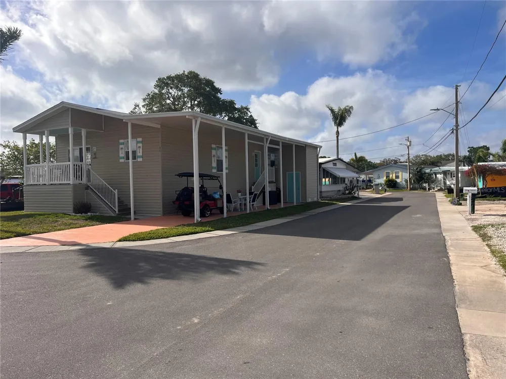 105 SCHOONER DRIVE #105 Palm Harbor, FL 34683