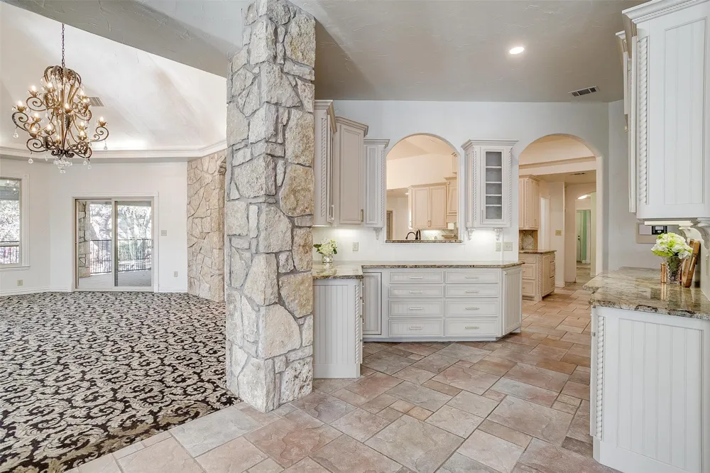 5010 Comanche Vista Court De Cordova, TX 76049