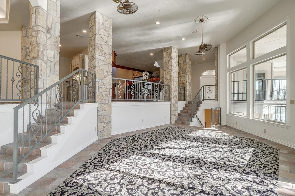 5010 Comanche Vista Court De Cordova, TX 76049