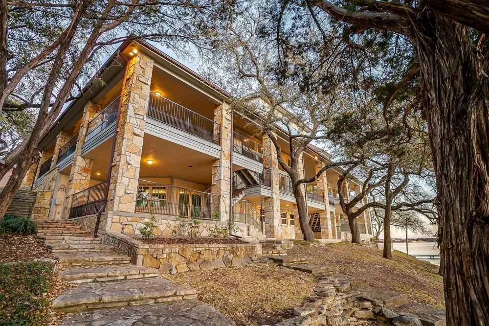 5010 Comanche Vista Court De Cordova, TX 76049
