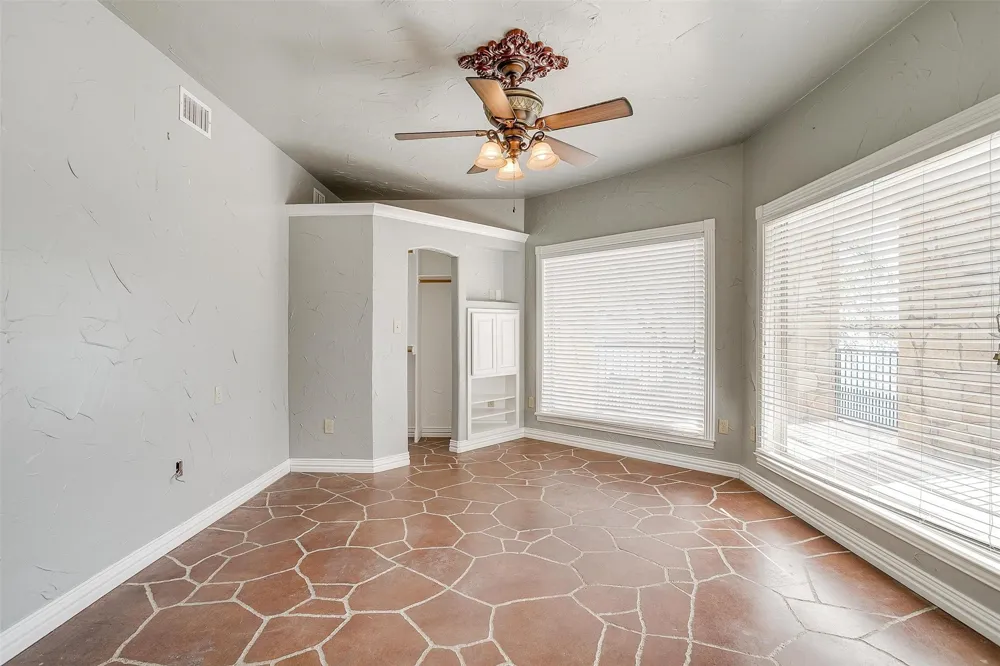 5010 Comanche Vista Court De Cordova, TX 76049
