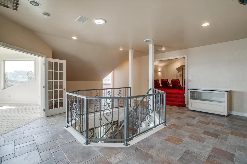 5010 Comanche Vista Court De Cordova, TX 76049
