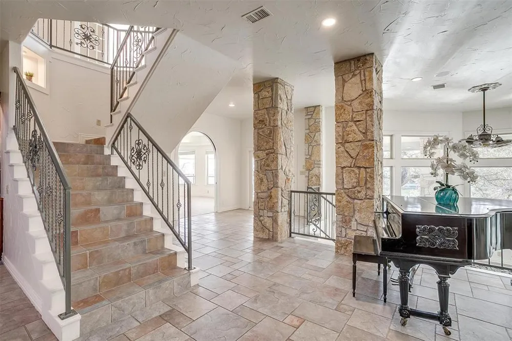 5010 Comanche Vista Court De Cordova, TX 76049