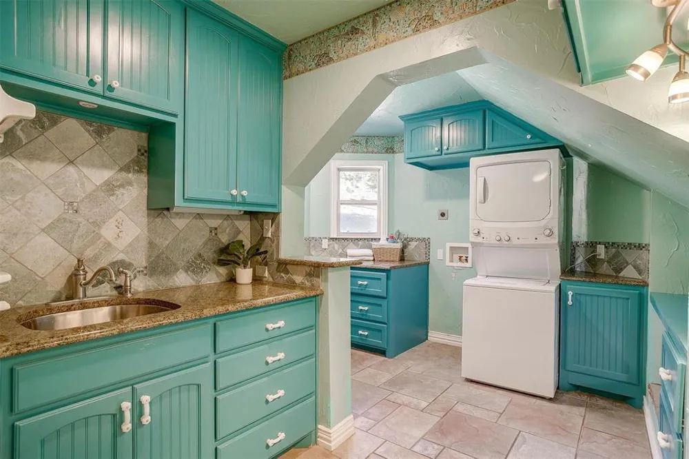 5010 Comanche Vista Court De Cordova, TX 76049
