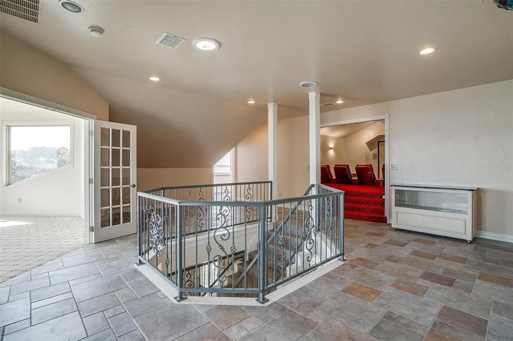 5010 Comanche Vista Court De Cordova, TX 76049