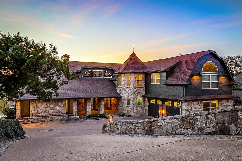 5010 Comanche Vista Court De Cordova, TX 76049