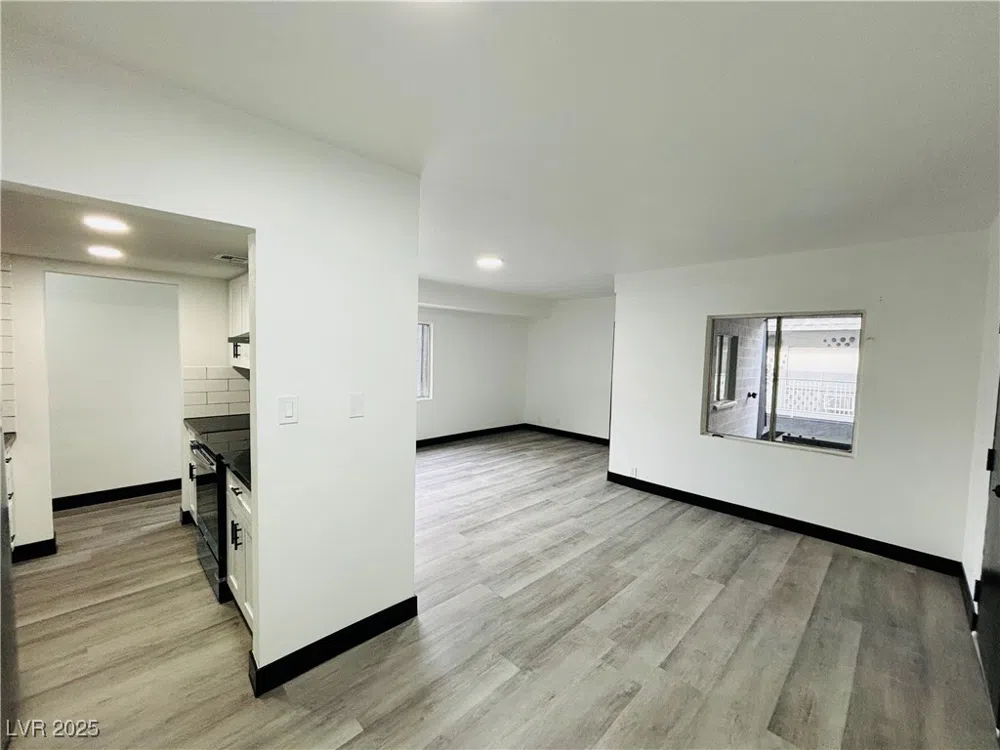 1922 Fairfield Avenue #211 Las Vegas, NV 89102