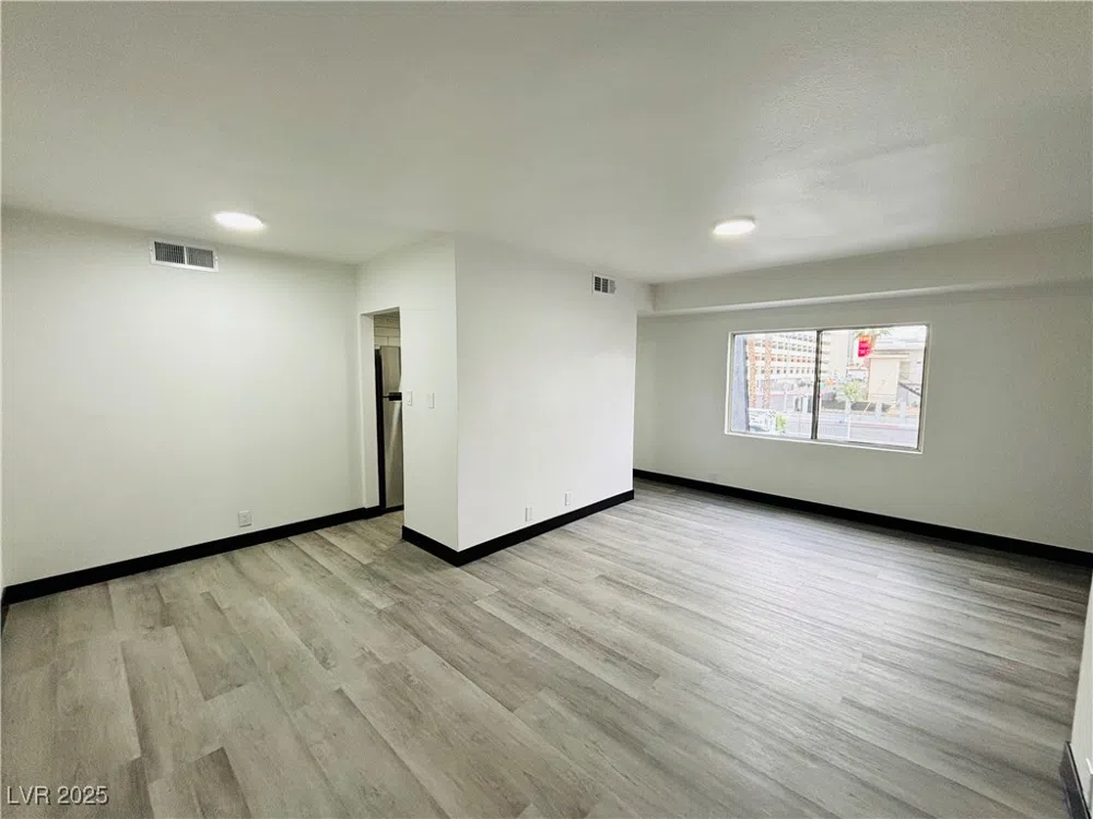 1922 Fairfield Avenue #211 Las Vegas, NV 89102