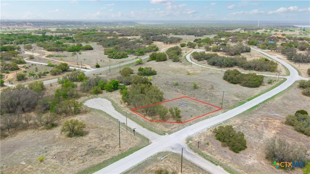 986 Lake Breeze Drive Brownwood, TX 76801