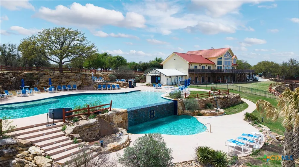 986 Lake Breeze Drive Brownwood, TX 76801