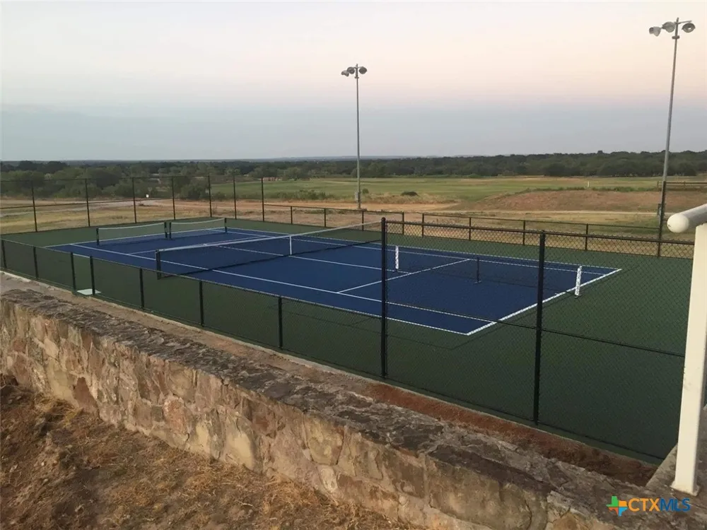 986 Lake Breeze Drive Brownwood, TX 76801
