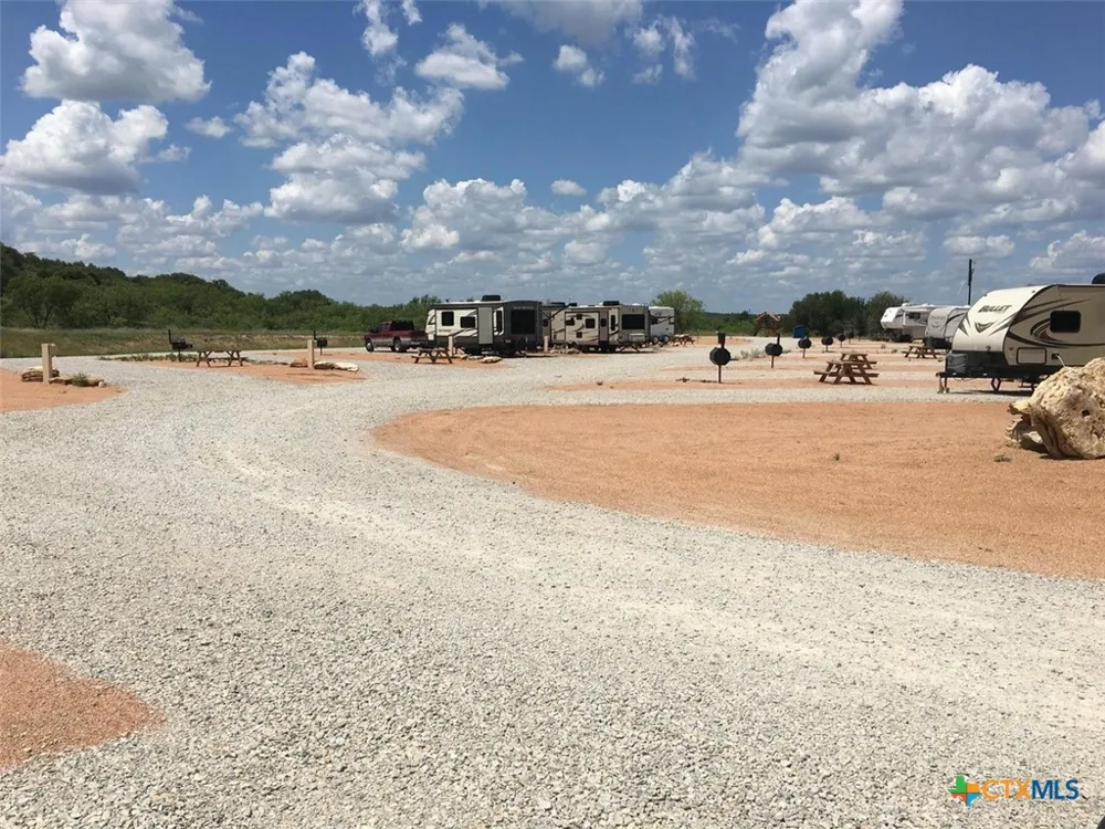 986 Lake Breeze Drive Brownwood, TX 76801