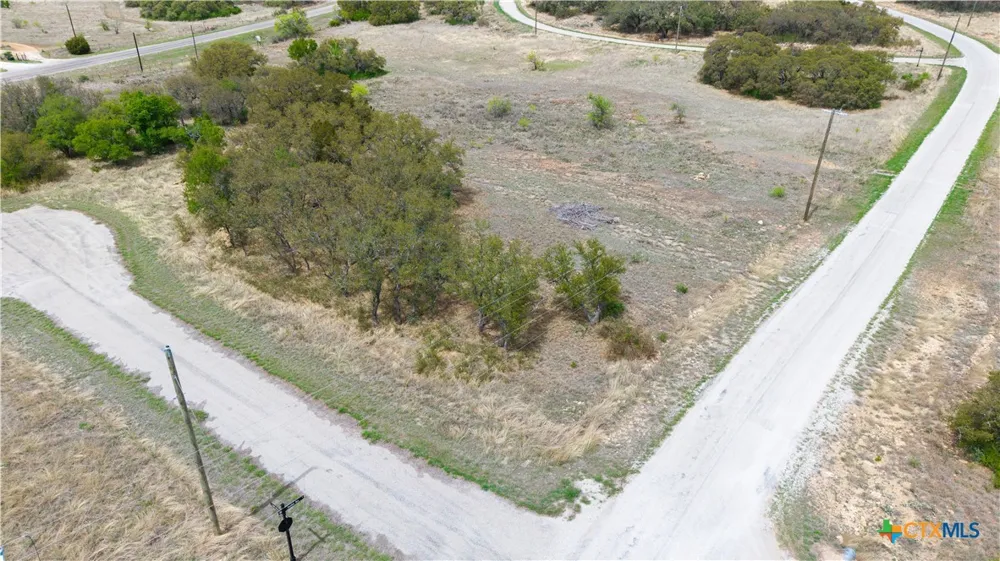 986 Lake Breeze Drive Brownwood, TX 76801