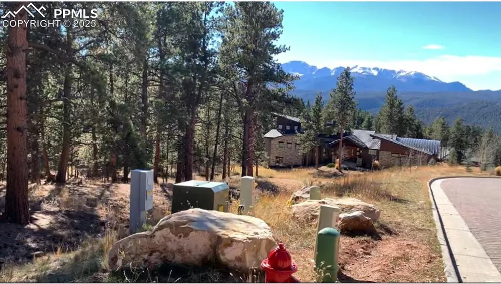 271 Thunder Ridge Drive Woodland Park, CO 80863