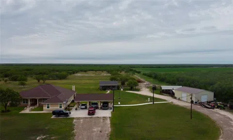 527 COYOTE RANCH (PVT) RD,