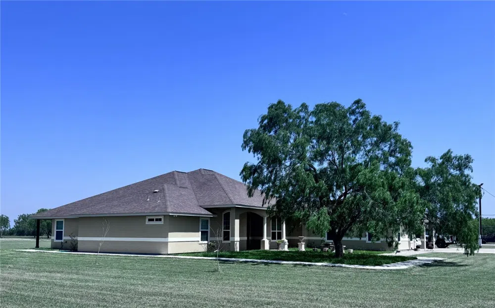527 COYOTE RANCH (PVT) RD, Alice, TX 78332
