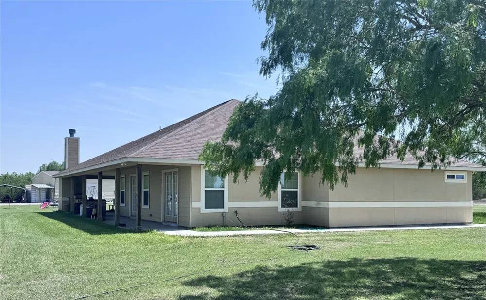 527 COYOTE RANCH (PVT) RD, Alice, TX 78332
