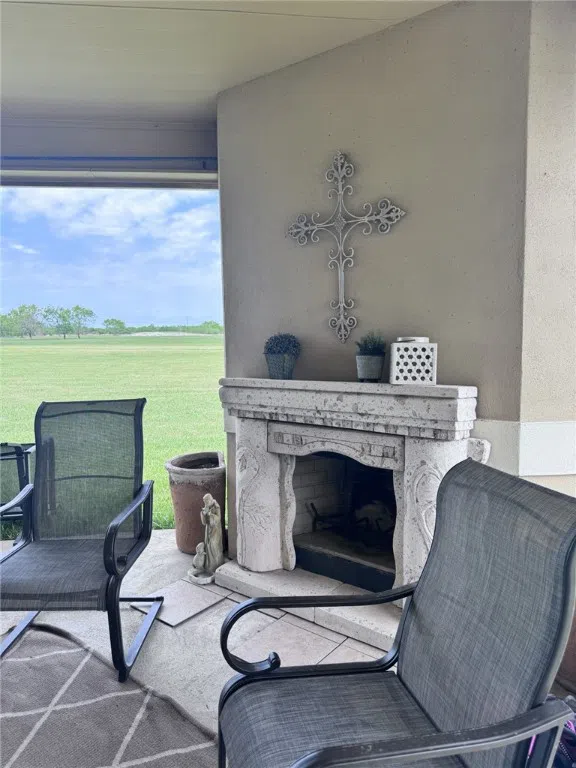 527 COYOTE RANCH (PVT) RD, Alice, TX 78332