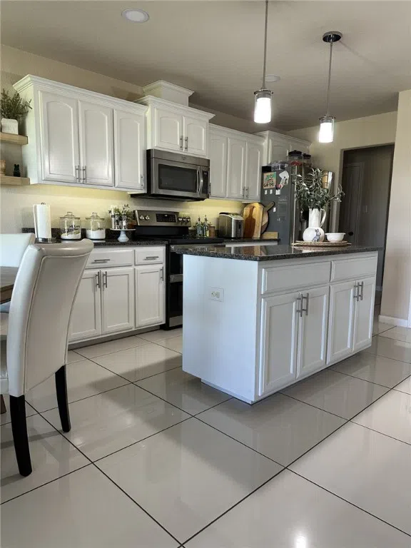 527 COYOTE RANCH (PVT) RD, Alice, TX 78332