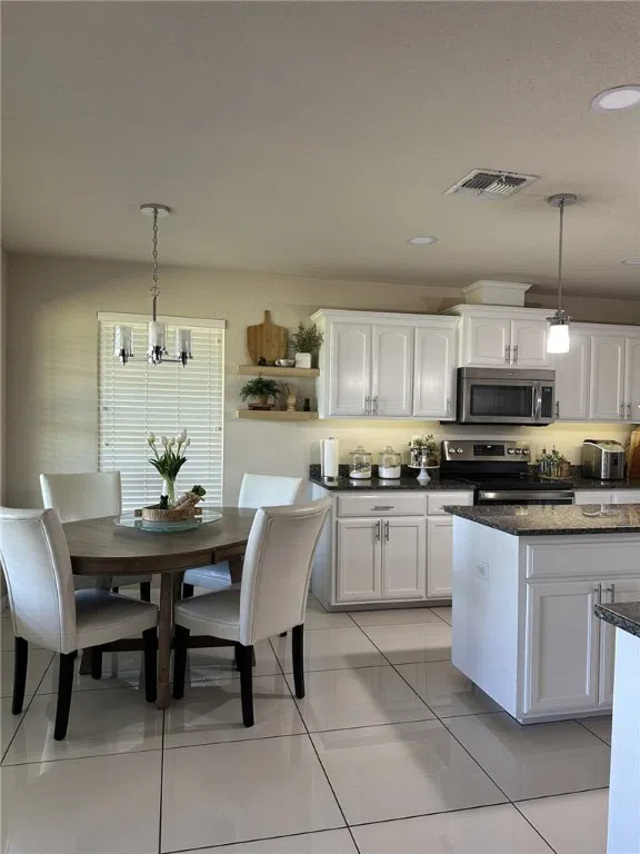 527 COYOTE RANCH (PVT) RD, Alice, TX 78332