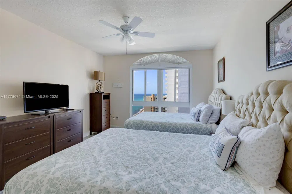 2080 S Ocean Dr #PH9 Hallandale Beach, FL 33009