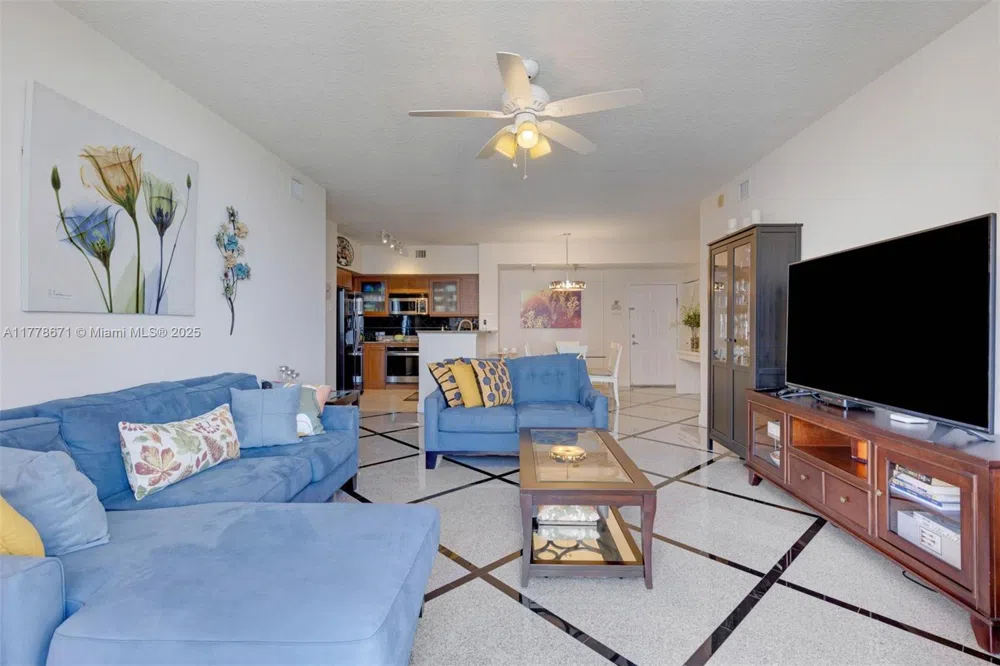 2080 S Ocean Dr #PH9 Hallandale Beach, FL 33009