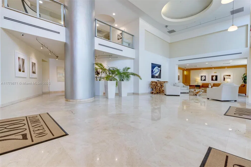 2080 S Ocean Dr #PH9 Hallandale Beach, FL 33009