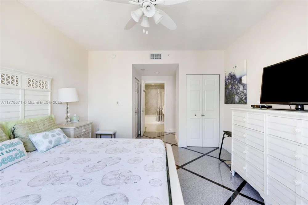 2080 S Ocean Dr #PH9 Hallandale Beach, FL 33009
