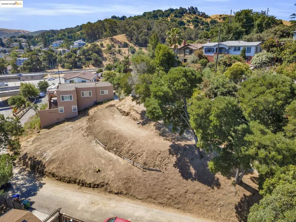 125 Kendall Ave Crockett, CA 94525