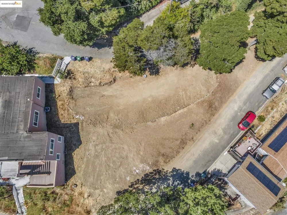 125 Kendall Ave Crockett, CA 94525
