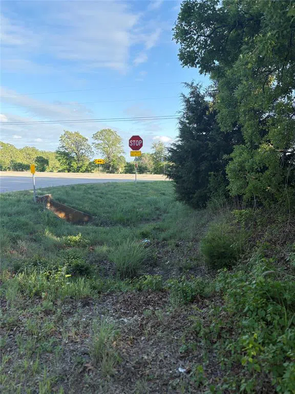 Hwy 84 Highway Axtell, TX 76624