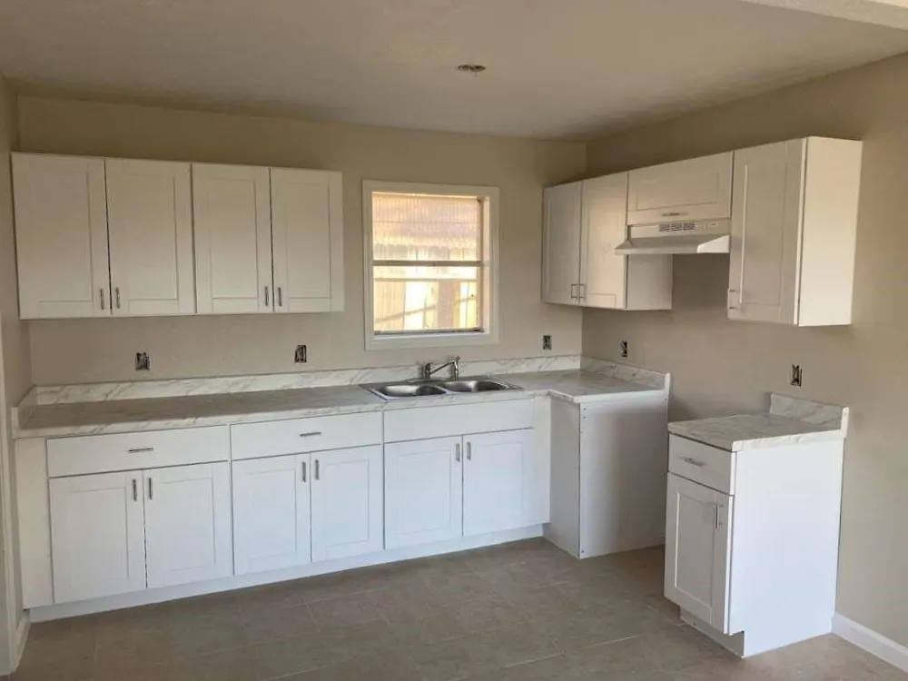 609 W 6th Street Sweeny, TX 77480