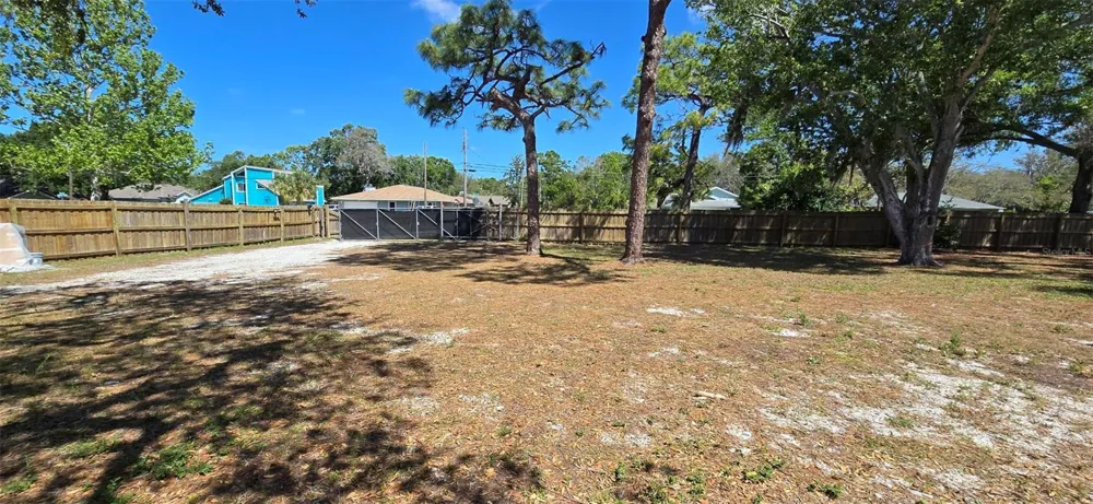13296 98TH AVENUE Seminole, FL 33776