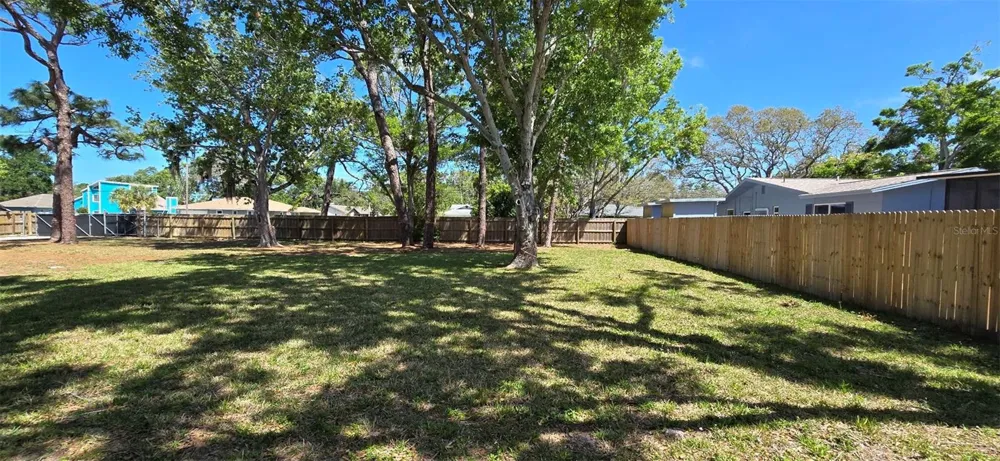 13296 98TH AVENUE Seminole, FL 33776