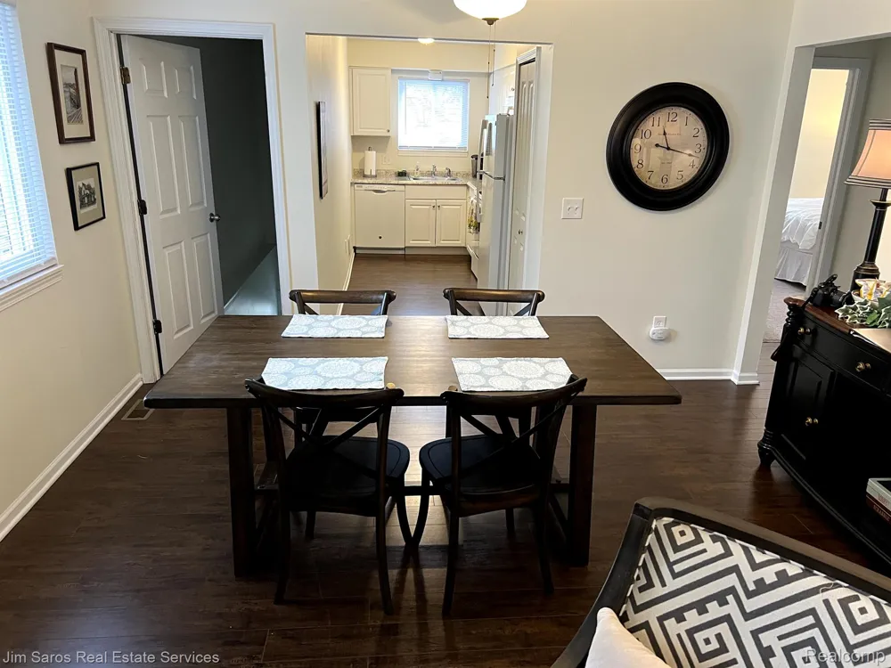 906 NEFF ROAD Grosse Pointe City, MI 48230