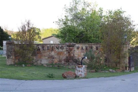 Waters Edge Lane