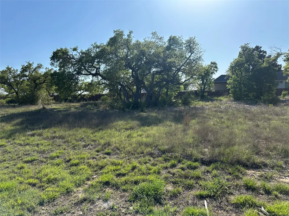 2204 Live Oak Road Leander, TX 78641