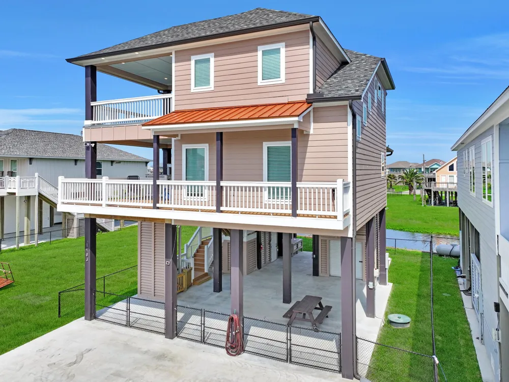 1983 Royalville Court Port Bolivar, TX 77650