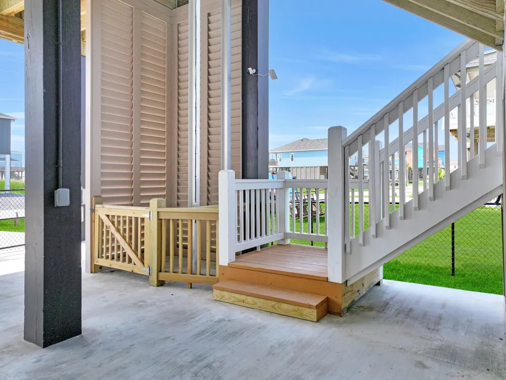 1983 Royalville Court Port Bolivar, TX 77650