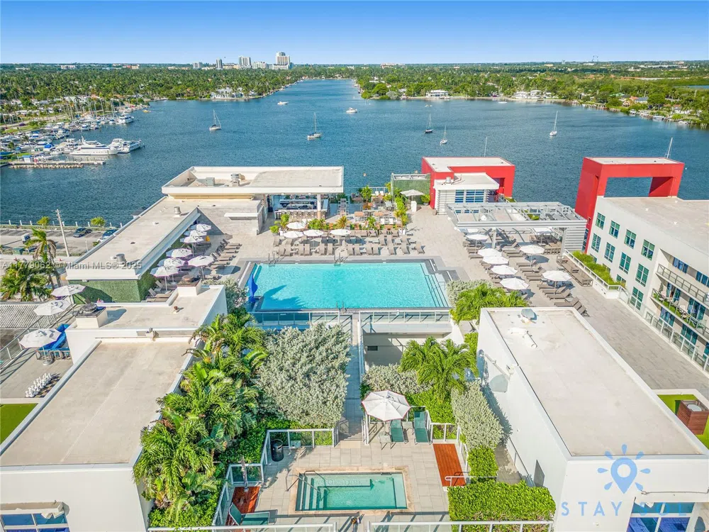 777 Ocean Dr #S503 Hollywood, FL 33019