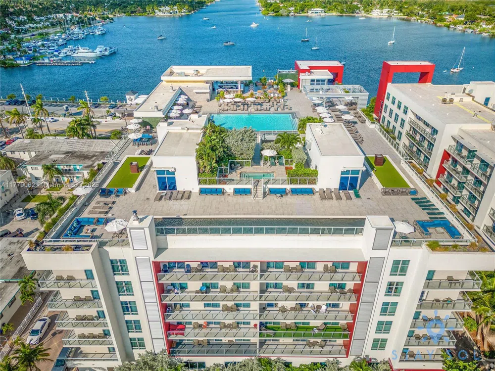 777 Ocean Dr #S503 Hollywood, FL 33019
