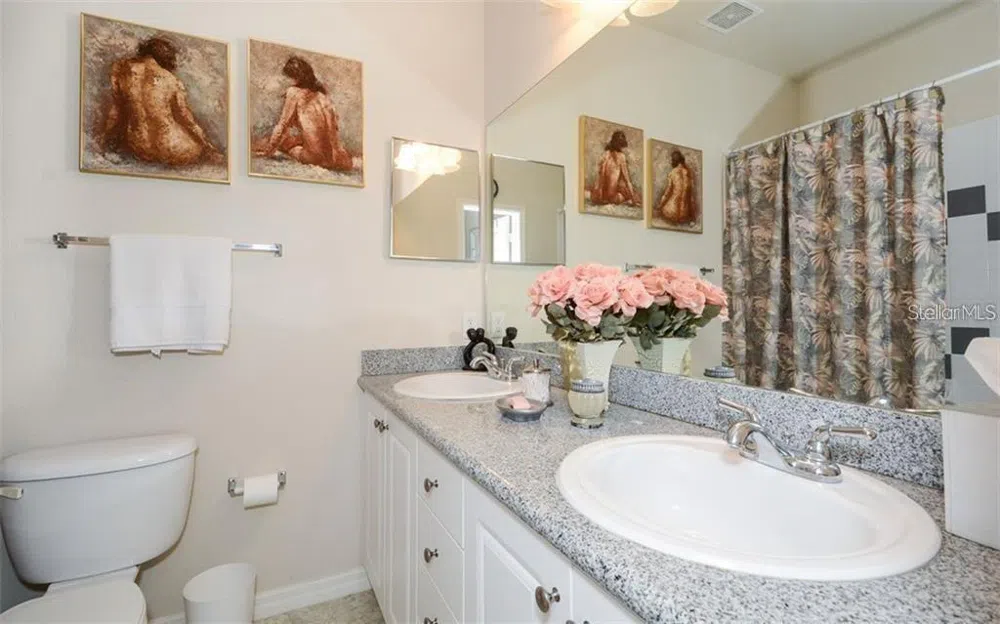 7685 PLANTATION CIRCLE #B University Park, FL 34201