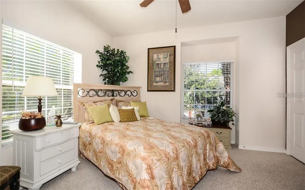 7685 PLANTATION CIRCLE #B University Park, FL 34201