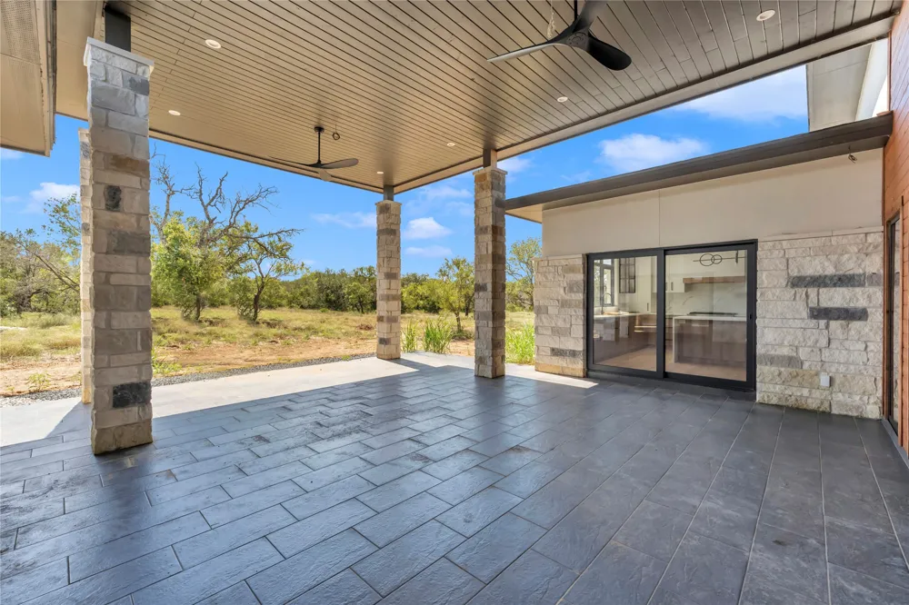 6507 Ranch Rd 962 W Round Mountain, TX 78663