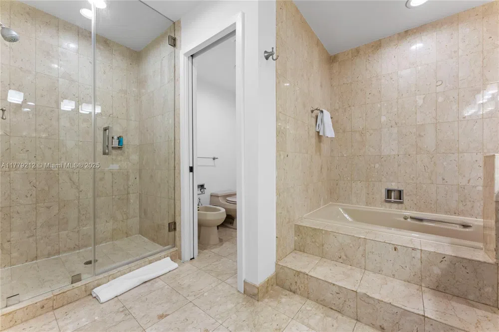 19112 Fisher Island Dr #19112 Miami Beach, FL 33109