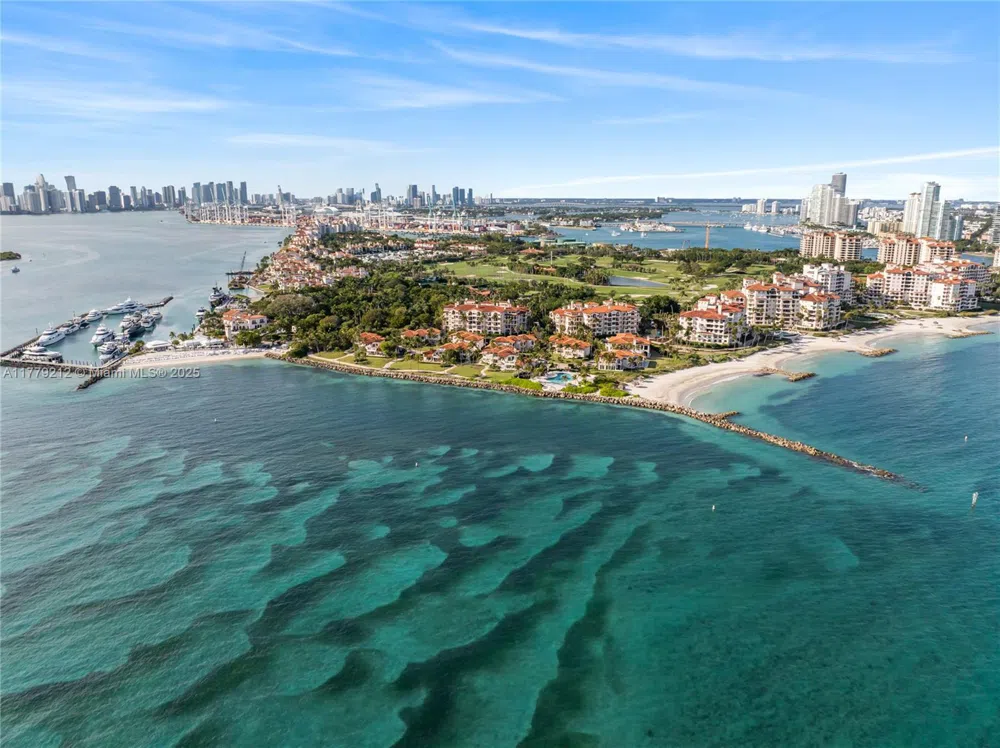 19112 Fisher Island Dr #19112 Miami Beach, FL 33109