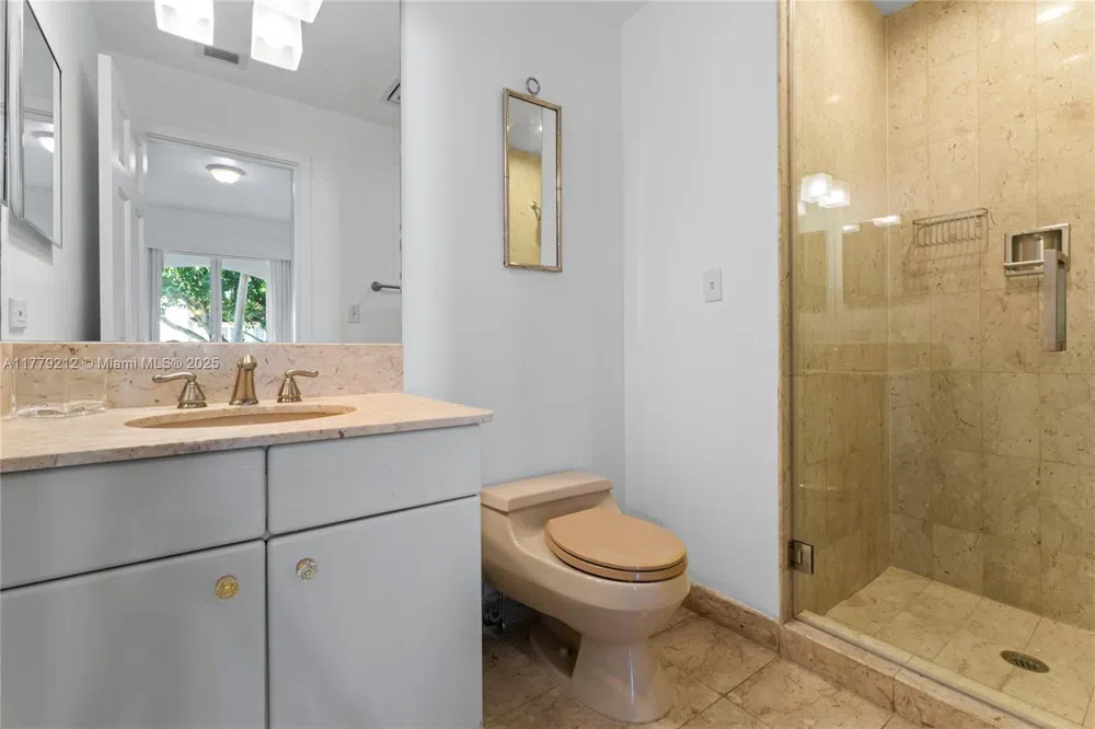 19112 Fisher Island Dr #19112 Miami Beach, FL 33109