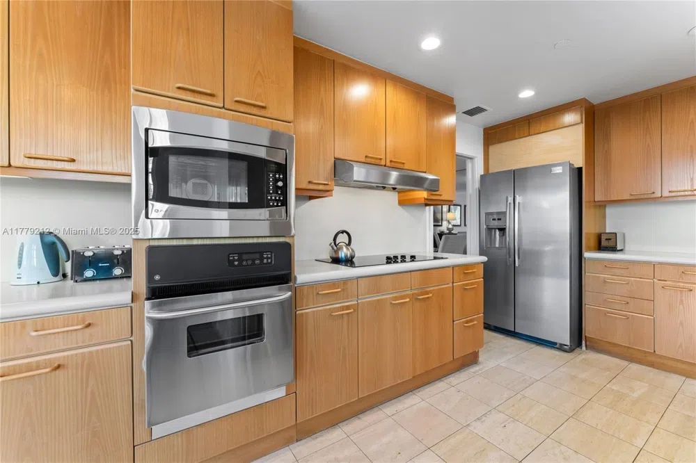 19112 Fisher Island Dr #19112 Miami Beach, FL 33109