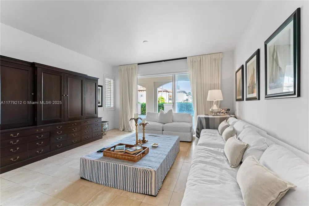 19112 Fisher Island Dr #19112 Miami Beach, FL 33109