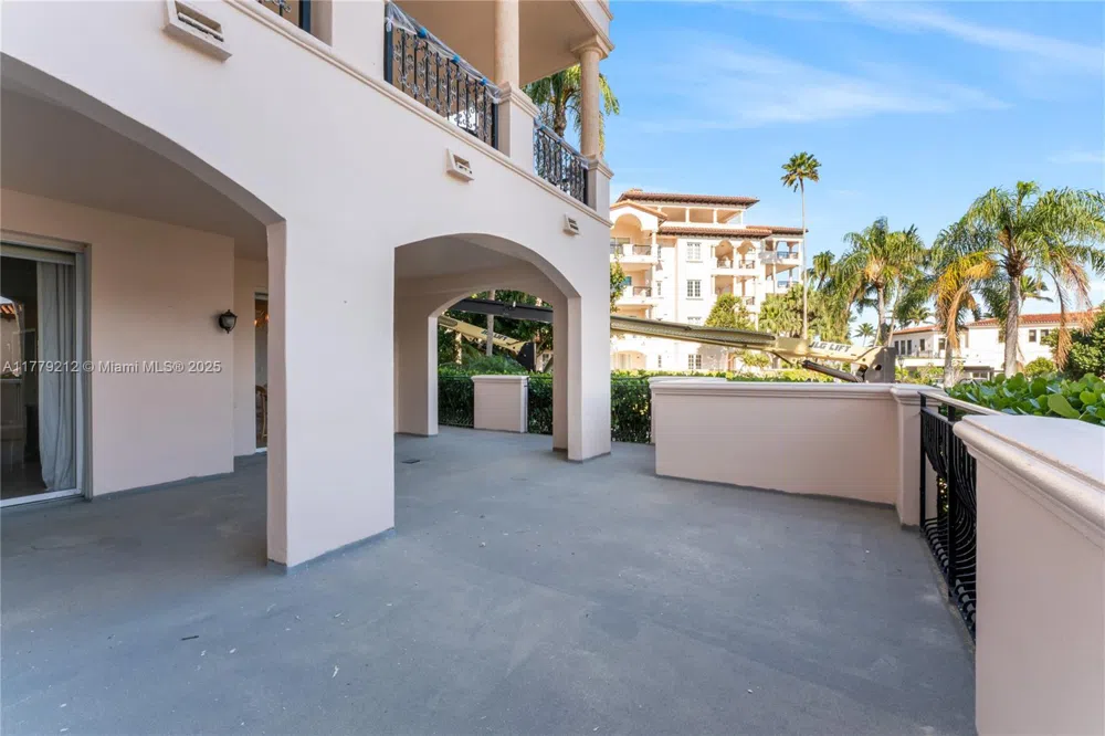 19112 Fisher Island Dr #19112 Miami Beach, FL 33109